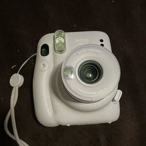 Fujifilm Instax Mini 11 Instant Camera - Lilac Purple